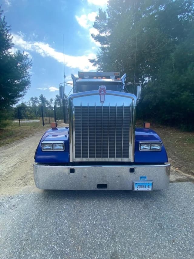 Image of Kenworth W900 equipment image 2