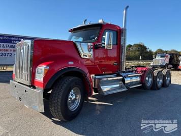 Main image Kenworth W990