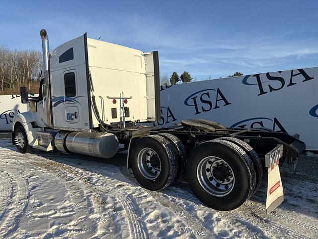 Image of Kenworth W900 equipment image 2