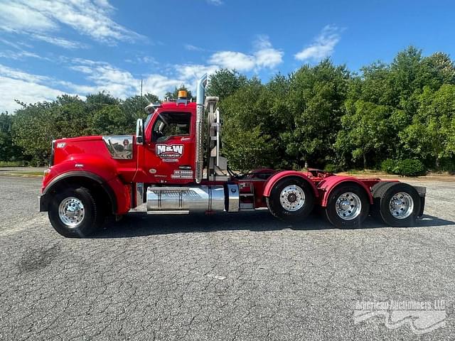 Image of Kenworth W990 equipment image 1
