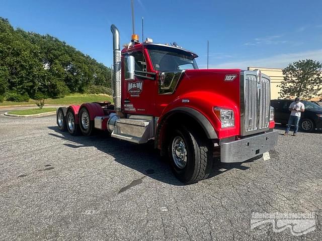 Image of Kenworth W990 equipment image 4