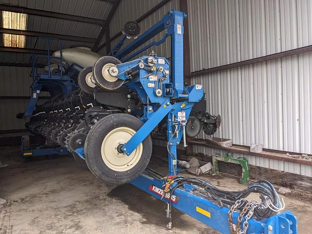 Image of Kinze 3605 equipment image 1