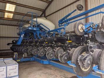 Main image Kinze 3605