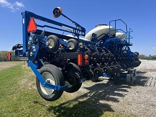 Main image Kinze 3605 4