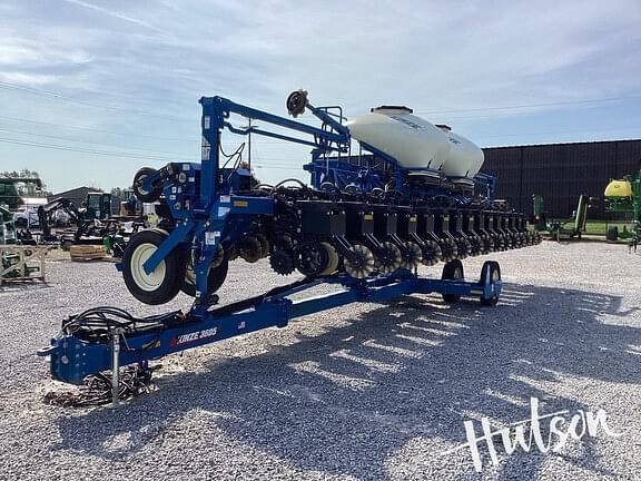 Image of Kinze 3605 equipment image 1