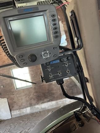 Image of Kinze 3605 equipment image 1