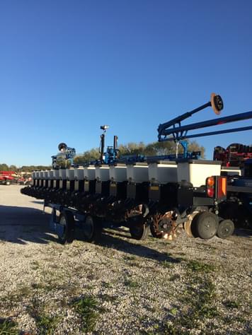 Main image Kinze 3605