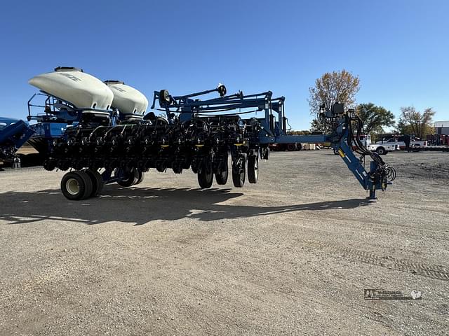 Image of Kinze 3705 equipment image 4