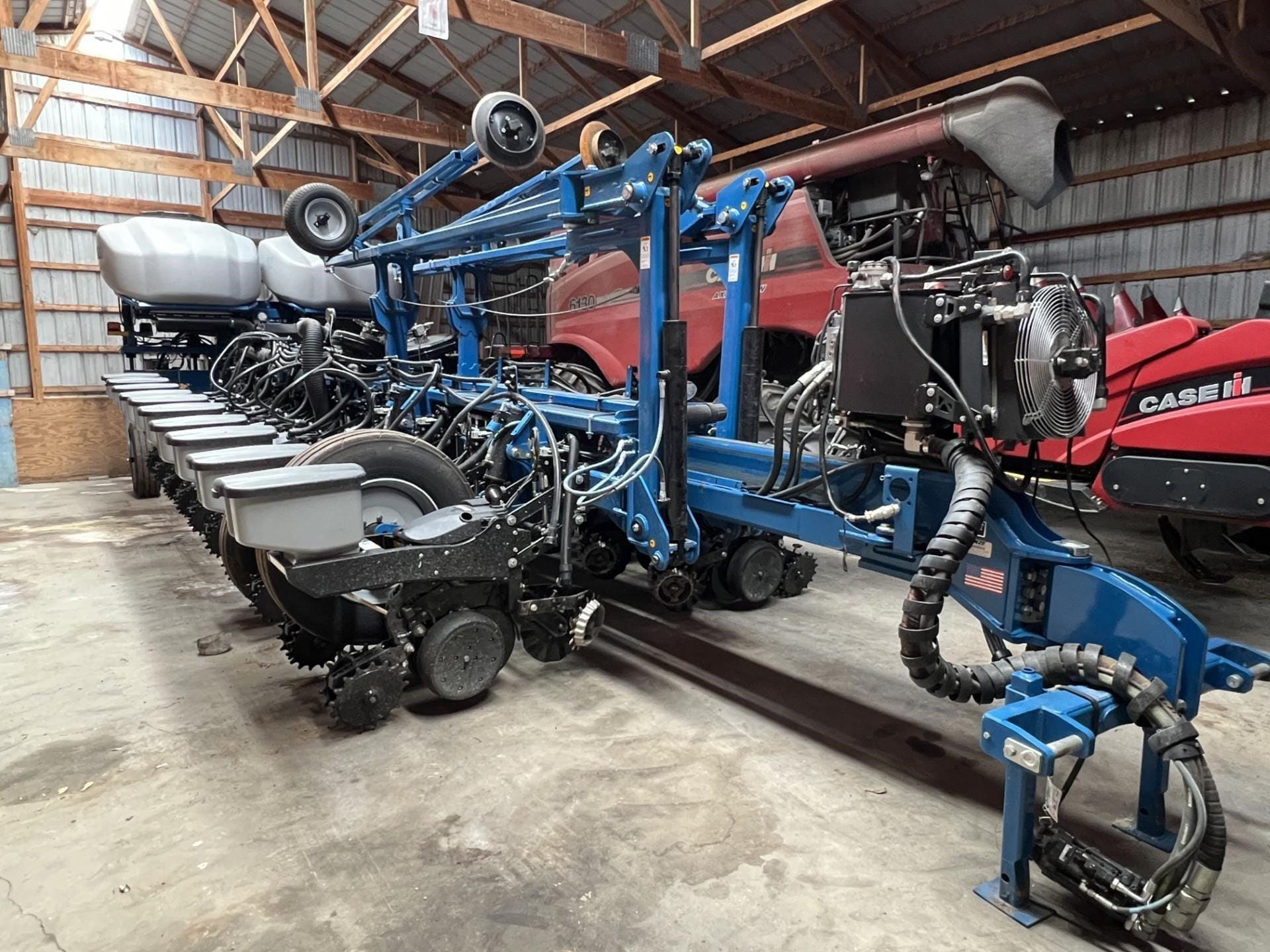 2022 Kinze 4905 Equipment Image0