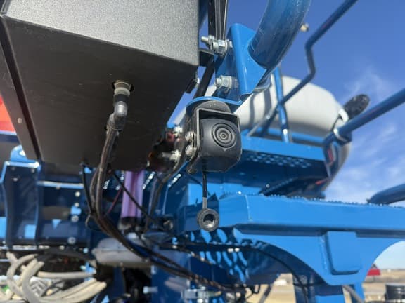 Image of Kinze 5900 equipment image 3