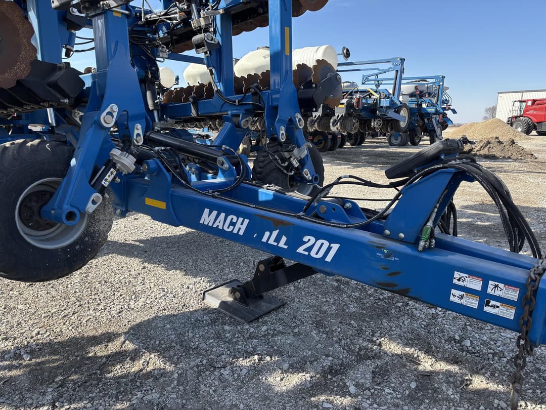 Image of Kinze Mach Till 201 Primary image