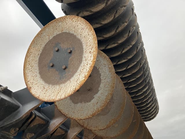 Image of Kinze Mach Till 201 equipment image 3