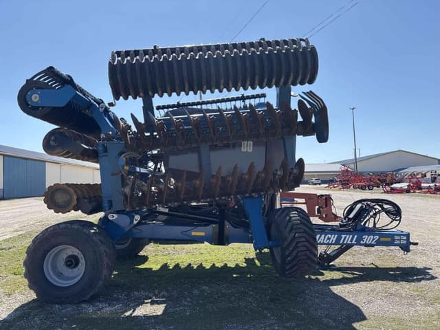 Image of Kinze Mach Till 302 equipment image 1