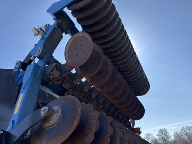 Image of Kinze Mach Till 302 equipment image 1