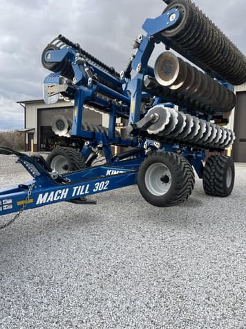 Main image Kinze Mach Till 302