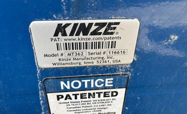 Image of Kinze Mach Till 362 equipment image 4