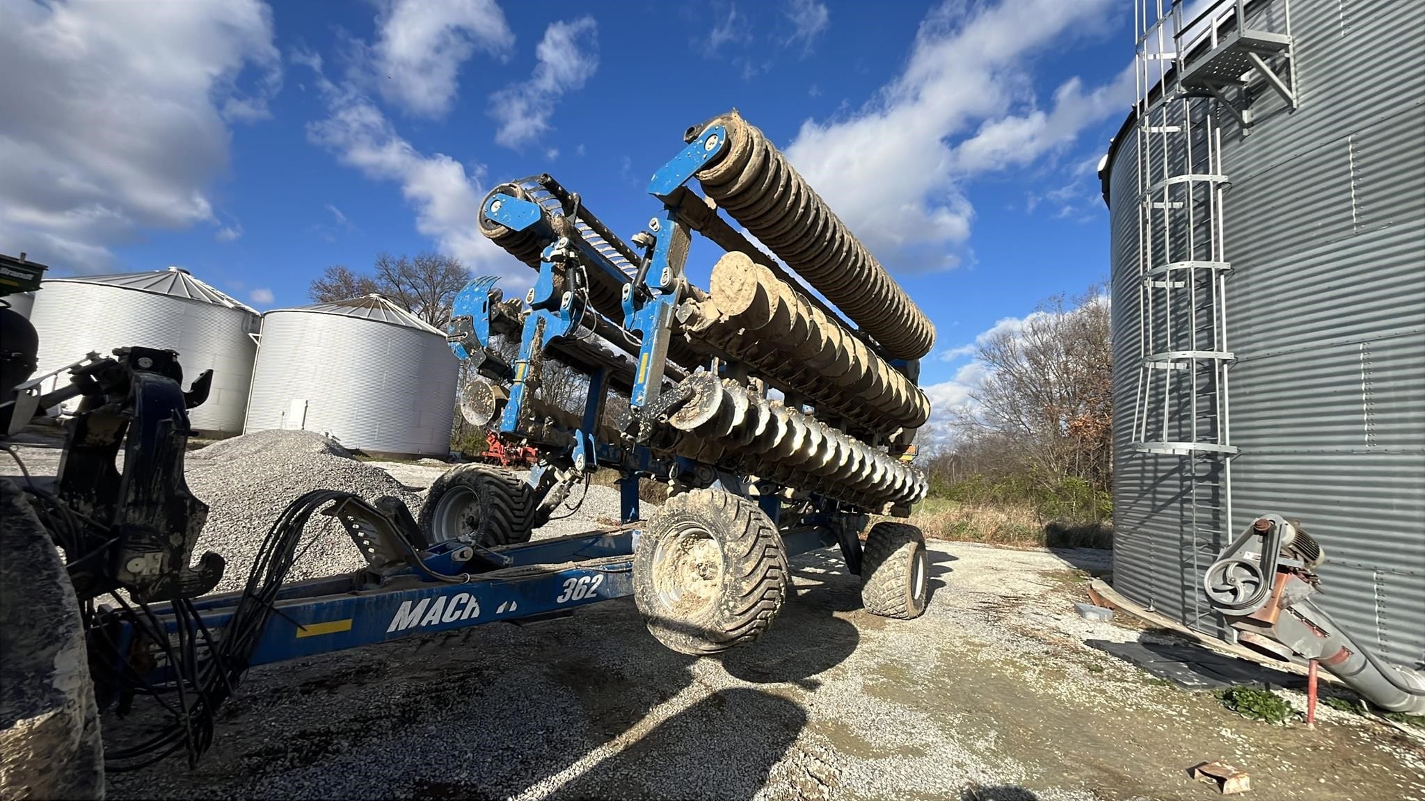 2022 Kinze Mach Till 362 Equipment Image0
