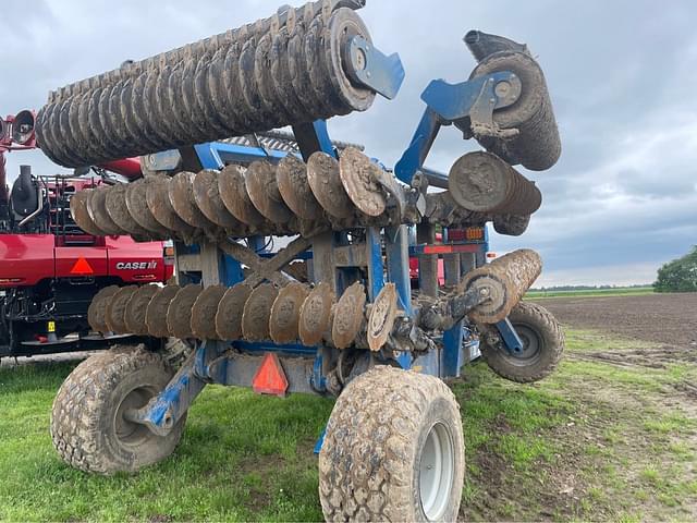 Image of Kinze Mach Till 362 equipment image 4