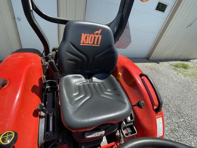 Image of Kioti CK2610 equipment image 1