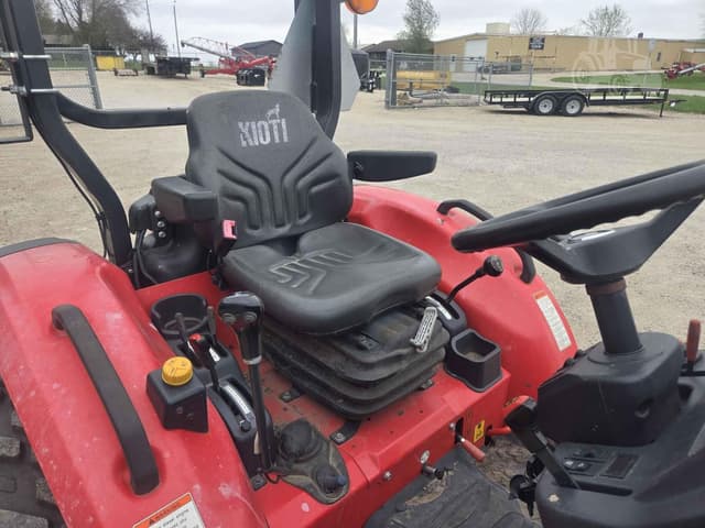 Image of Kioti CK3510SE equipment image 2