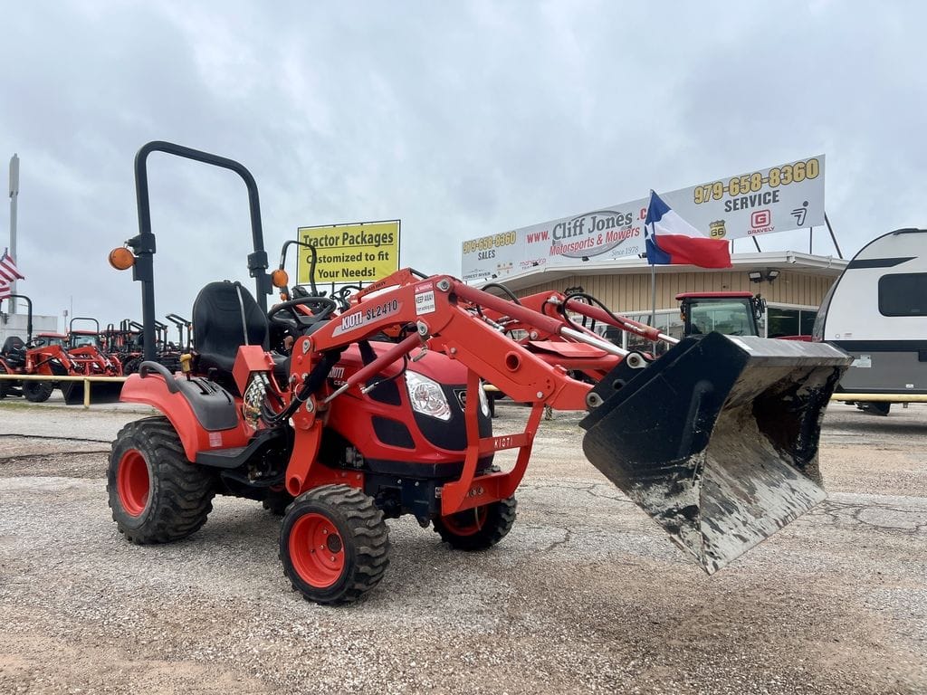 2022 Kioti CS2510 Equipment Image0