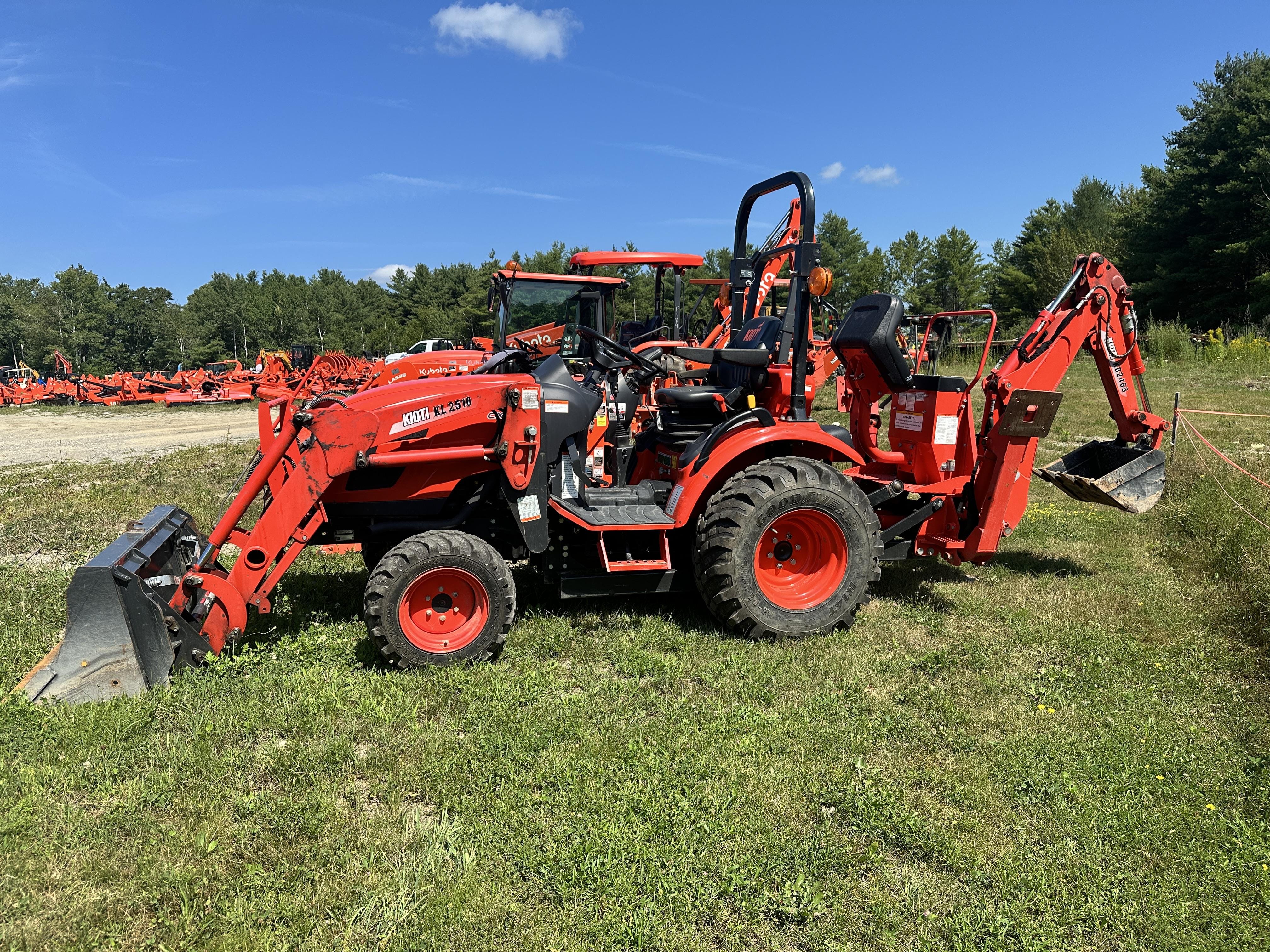 2022 Kioti CX2510 Equipment Image0