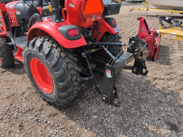 Image of Kioti CX2510HST equipment image 3