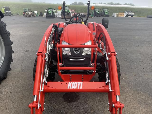 Image of Kioti DK4710SE equipment image 2