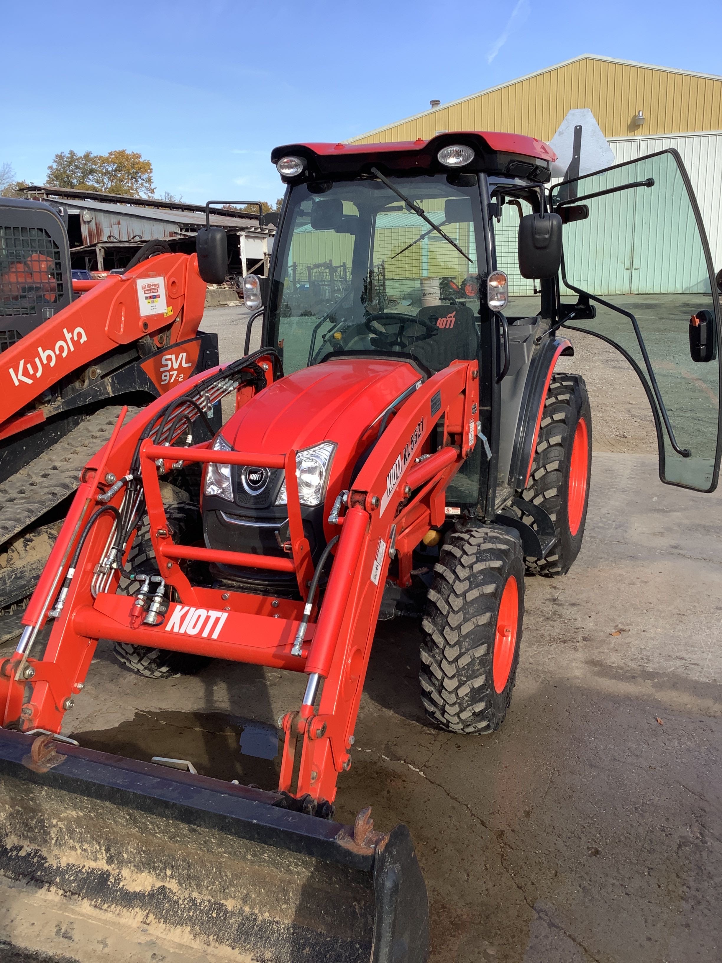 Main image Kioti DK6010SE HST