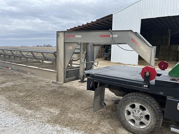 Image of Kodiak Hay Trailer equipment image 1