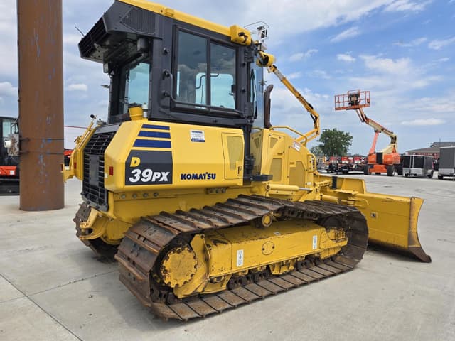 Image of Komatsu D39PX-24 equipment image 3