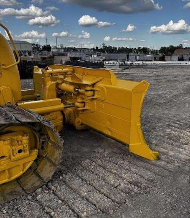 Image of Komatsu D61PX-24 equipment image 1
