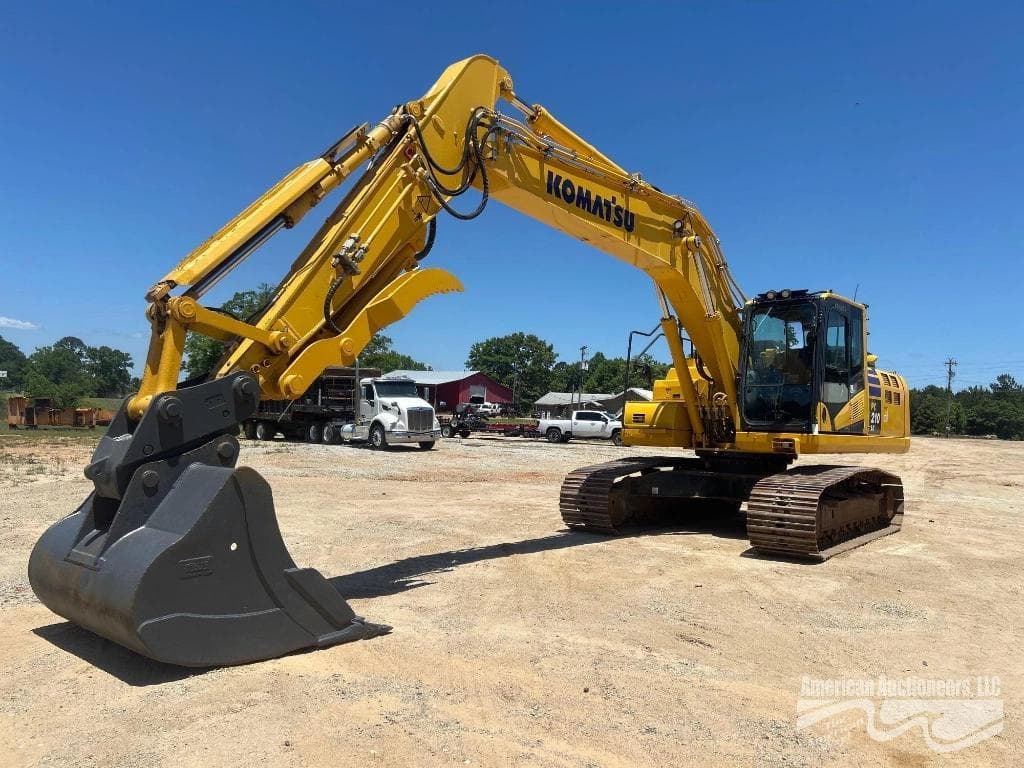 Image of Komatsu PC210LC-11 Primary image