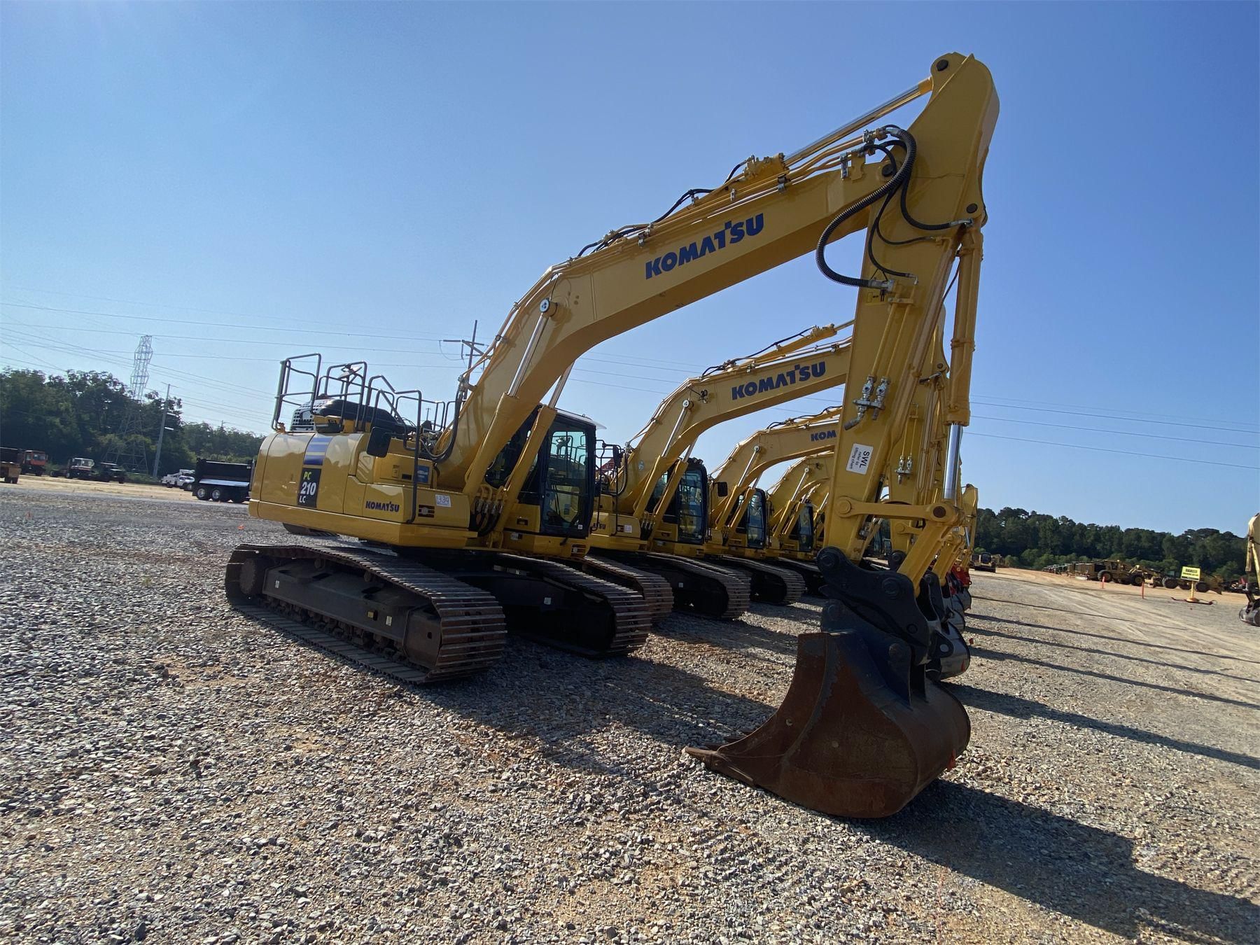 Main image Komatsu PC210LC