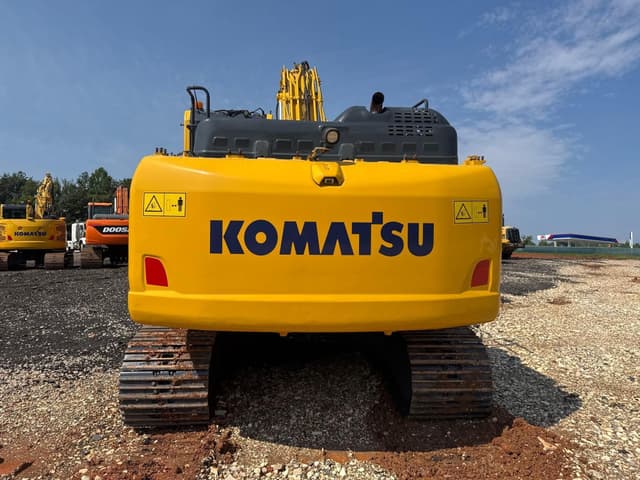 Image of Komatsu PC210LC equipment image 4