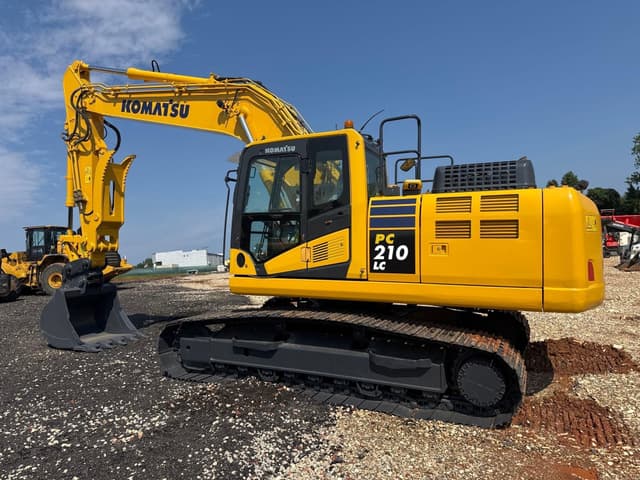Image of Komatsu PC210LC equipment image 2