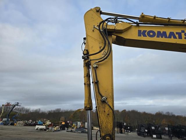 Image of Komatsu PC290LCi equipment image 4