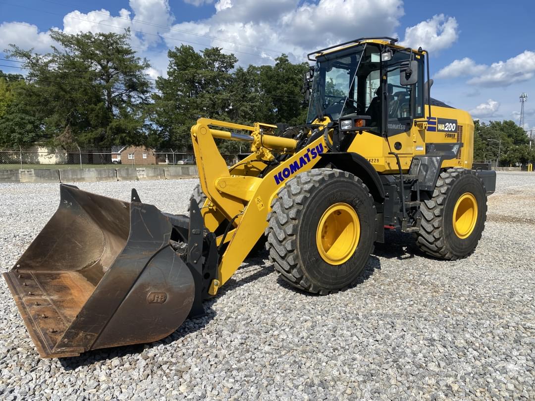 Image of Komatsu WA200-8 Primary image