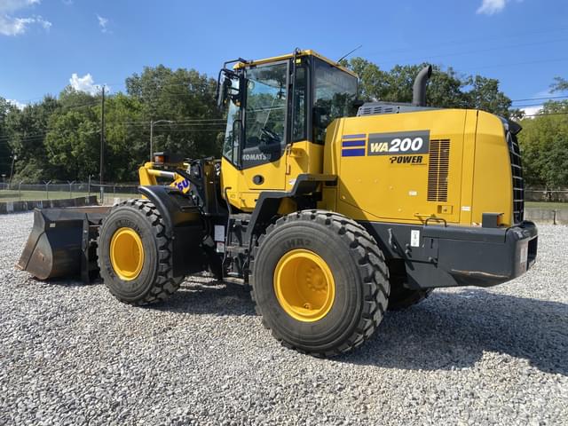 Image of Komatsu WA200-8 equipment image 1