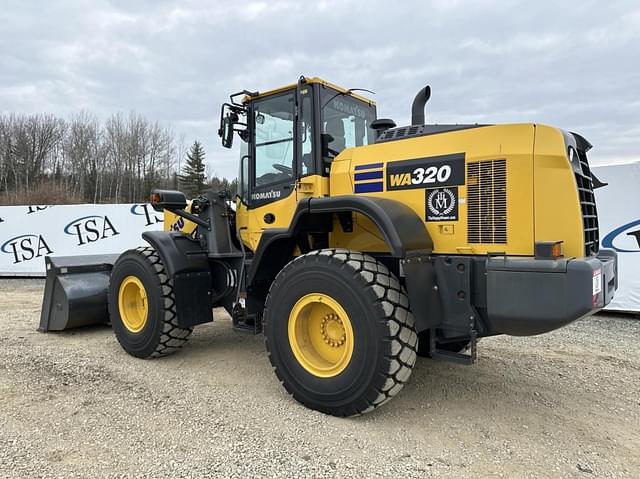 Image of Komatsu WA320-8 equipment image 2