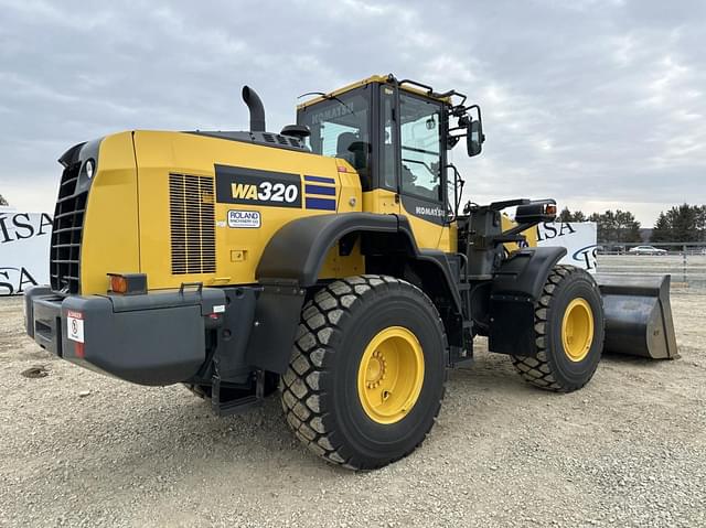 Image of Komatsu WA320-8 equipment image 4