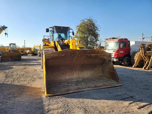 Image of Komatsu WA470 equipment image 1