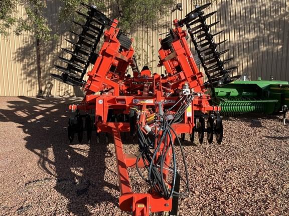 Image of Kuhn Krause Excelerator XT 8010 Image 0