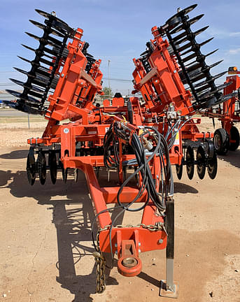 Image of Kuhn Krause Excelerator XT 8010 equipment image 4