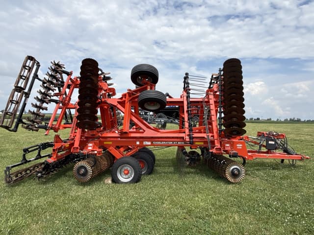 Image of Kuhn Krause Excelerator XT 8010-25 equipment image 1