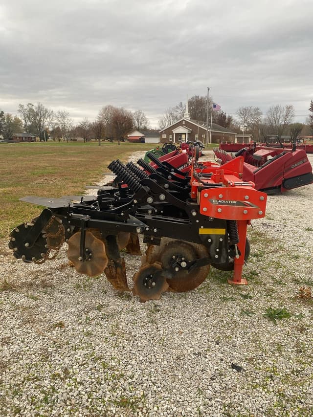Image of Kuhn Krause Gladiator 1205M-440 equipment image 1