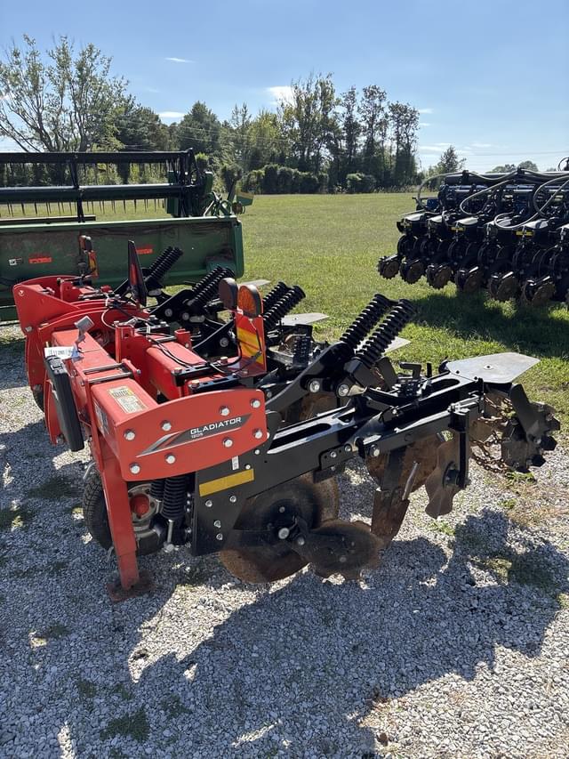 Image of Kuhn Krause Gladiator 1205M-440 equipment image 2