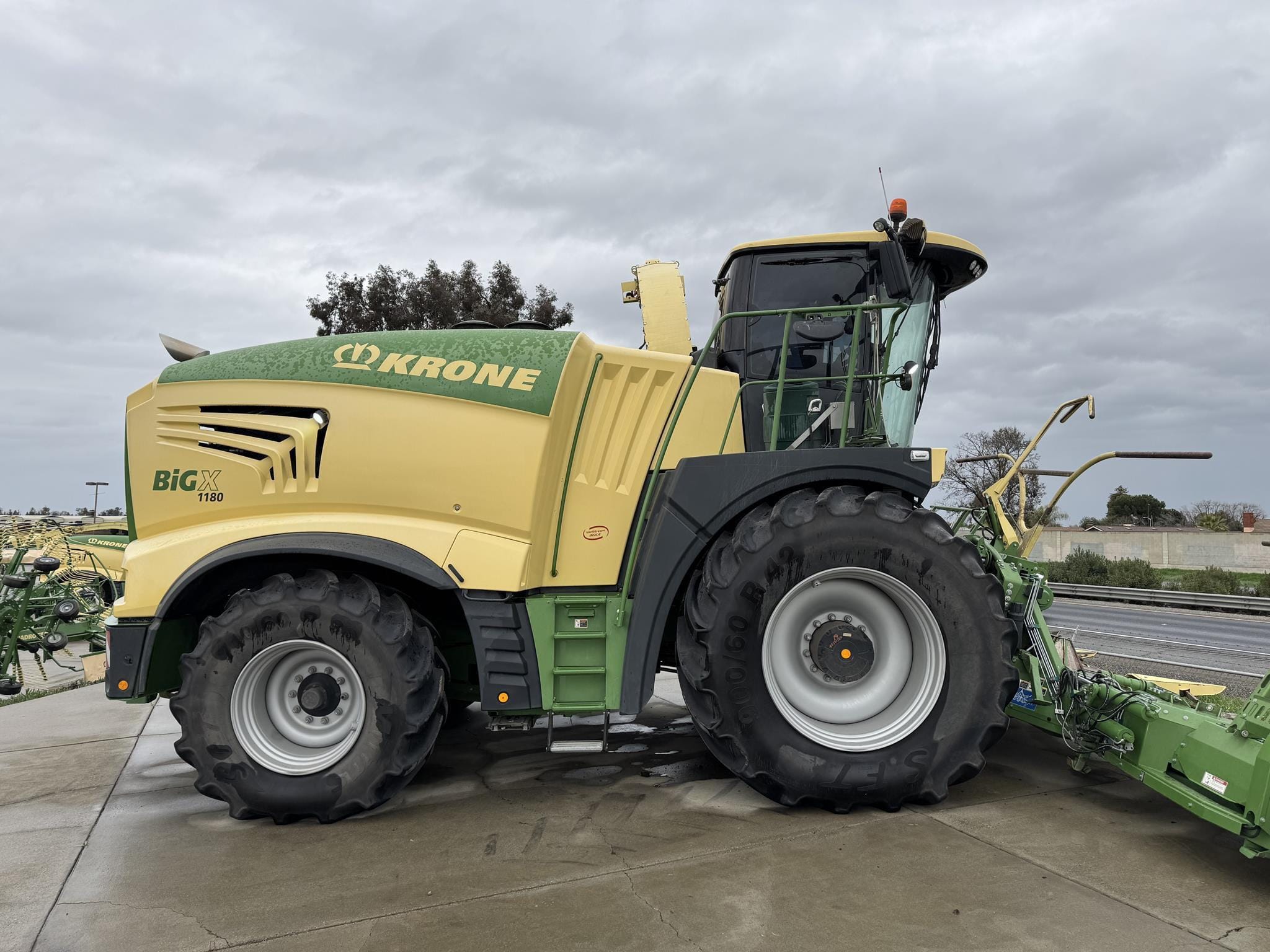 2022 Krone Big X 1180 Equipment Image0