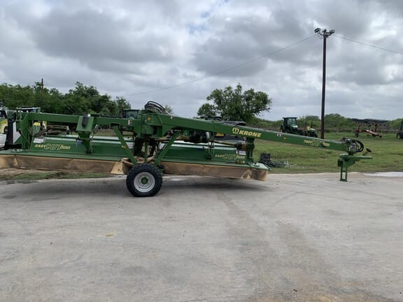 2022 Krone EasyCut 6210 CV Equipment Image0