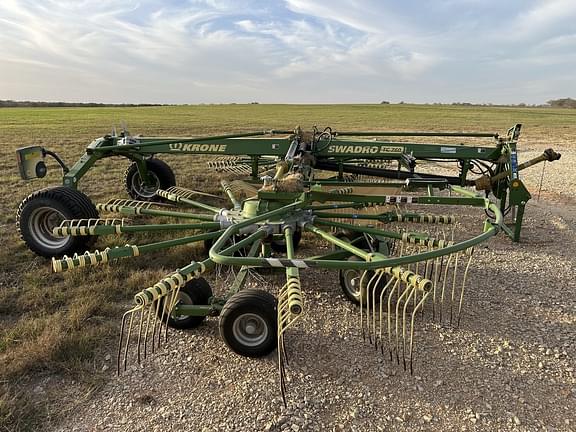 Image of Krone Swadro TC760 equipment image 2